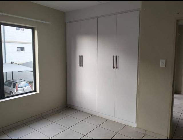 2 BEDROOM PROPERTY TO RENT IN BRENTWOOD PARK